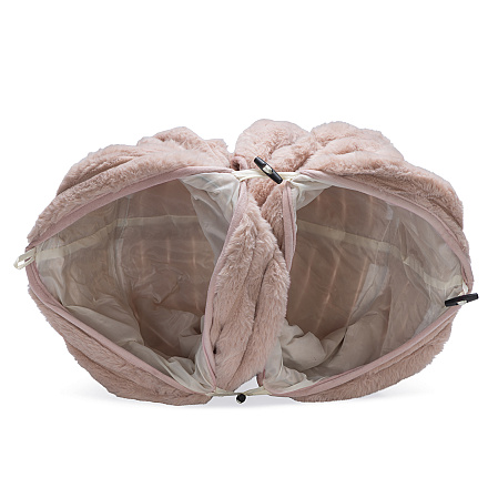 Designed by Lotte Kattentunnel Reza Roze